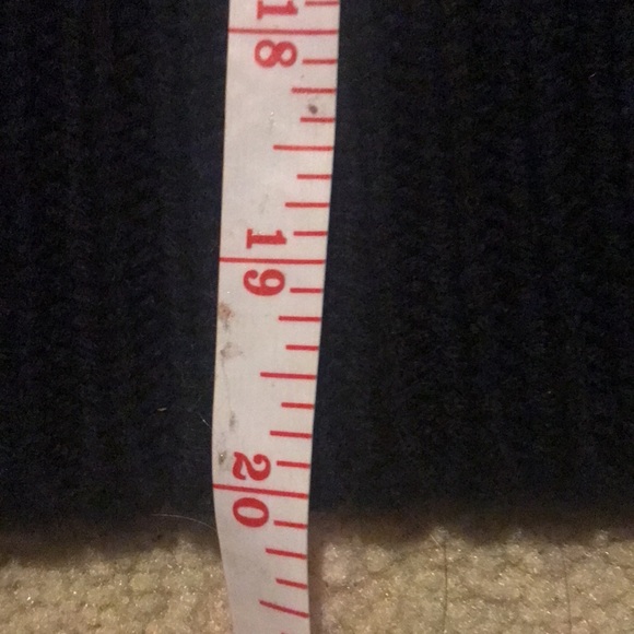 Never worn black express sweater size medium crop style - Picture 3 of 3